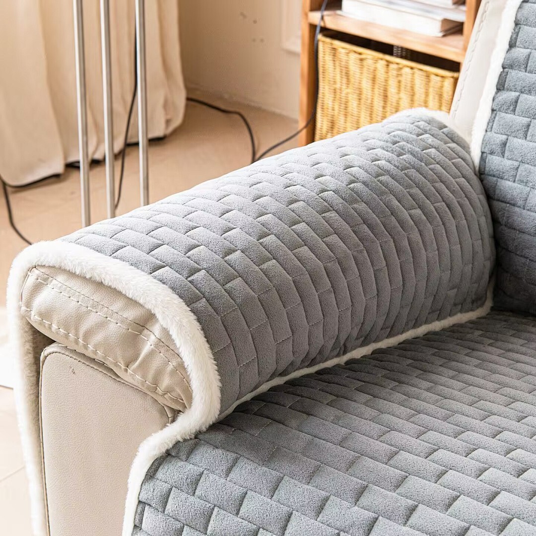 滑り止めソファクッションフランネルベルベットシートパッド無地 - Velvet Cushion Cover のレビューと価格